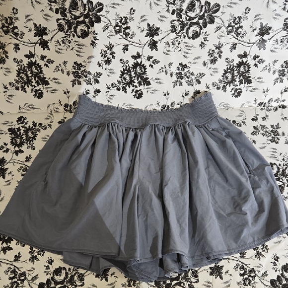 Athleta Pants - Athleta Gray Shorts F3